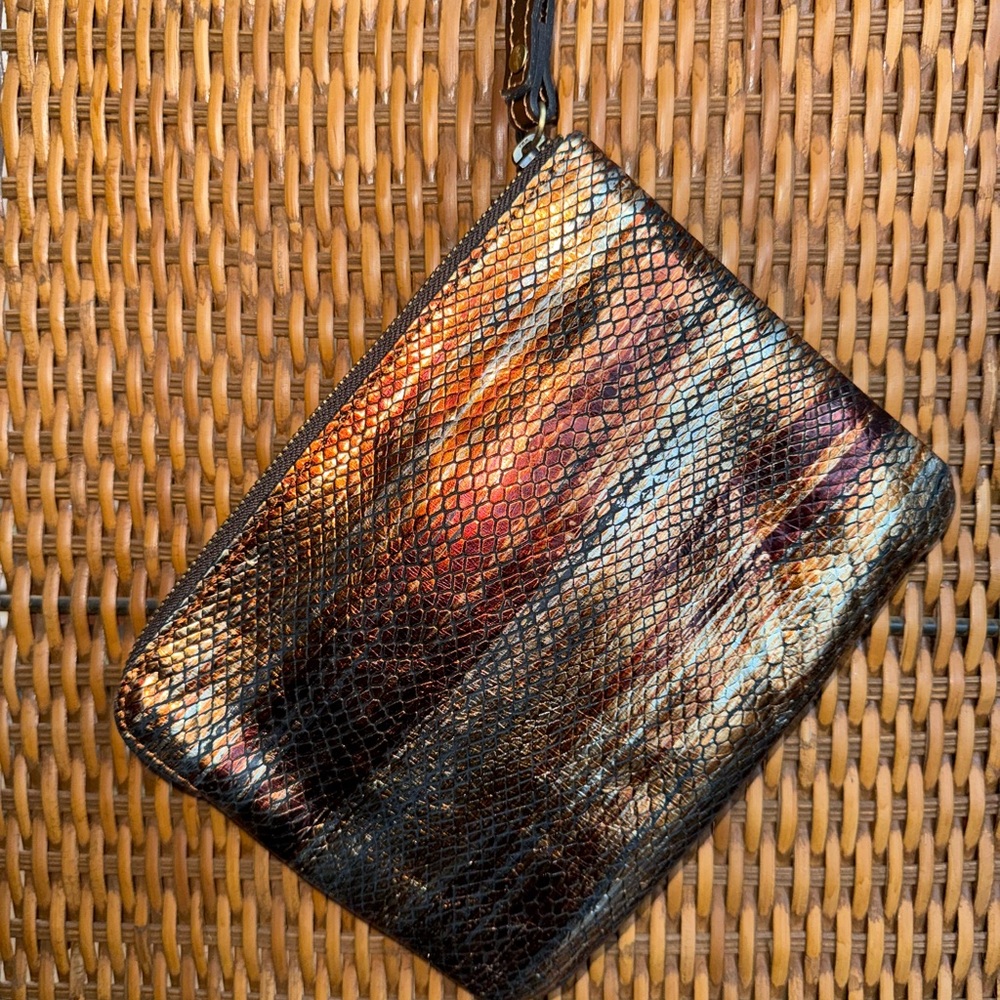 Patricia Nash Black and Gold Cassini Wristlet - Picture 5 of 8